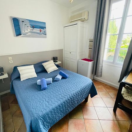 Hotel L'Escale Au Soleil แซงเตกูลฟ์ ภายนอก รูปภาพ