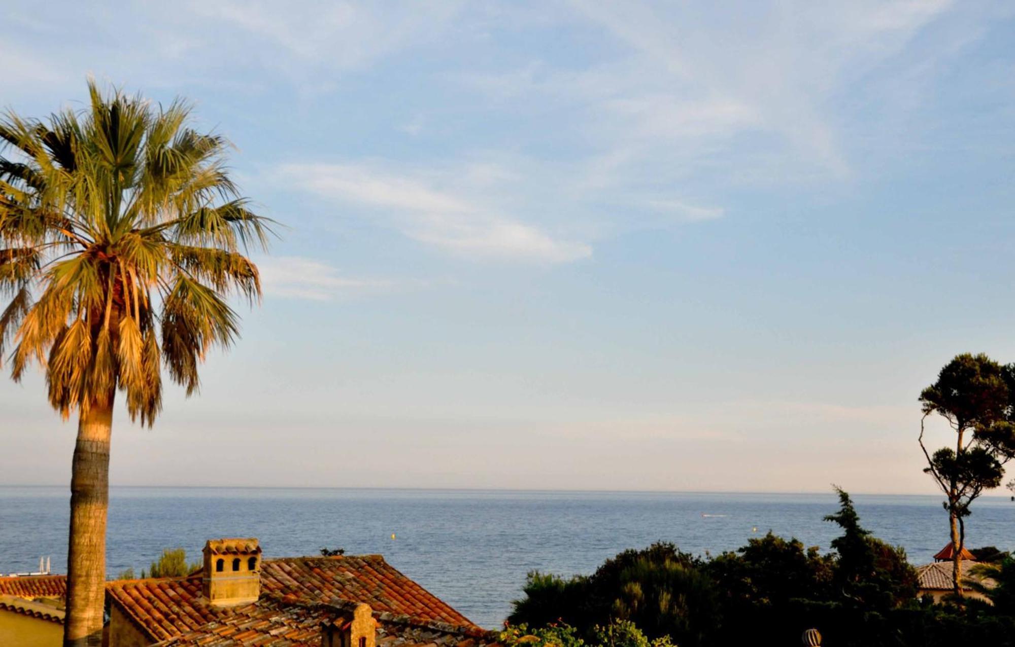 Hotel L'Escale Au Soleil แซงเตกูลฟ์ ภายนอก รูปภาพ