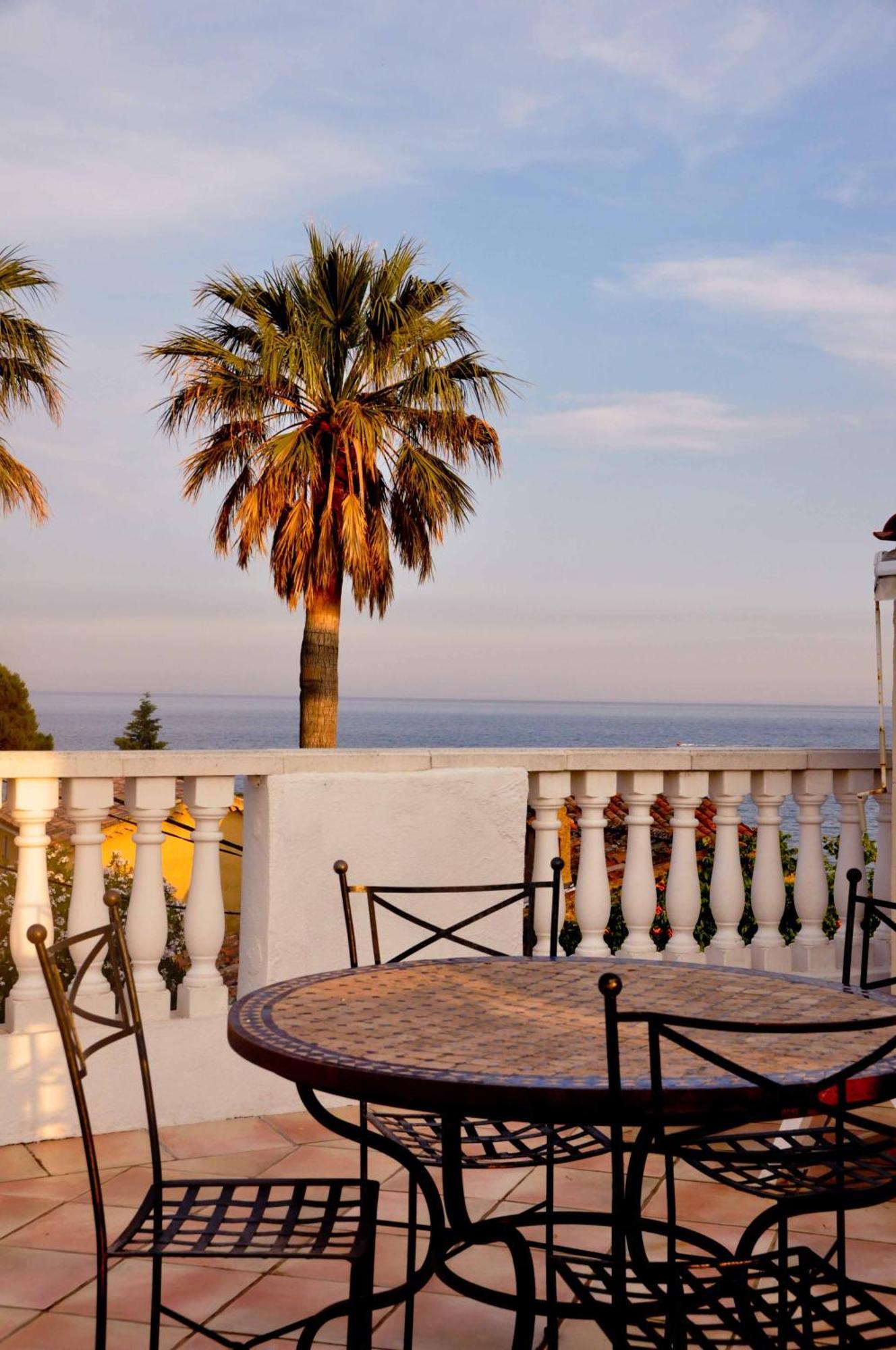 Hotel L'Escale Au Soleil แซงเตกูลฟ์ ภายนอก รูปภาพ