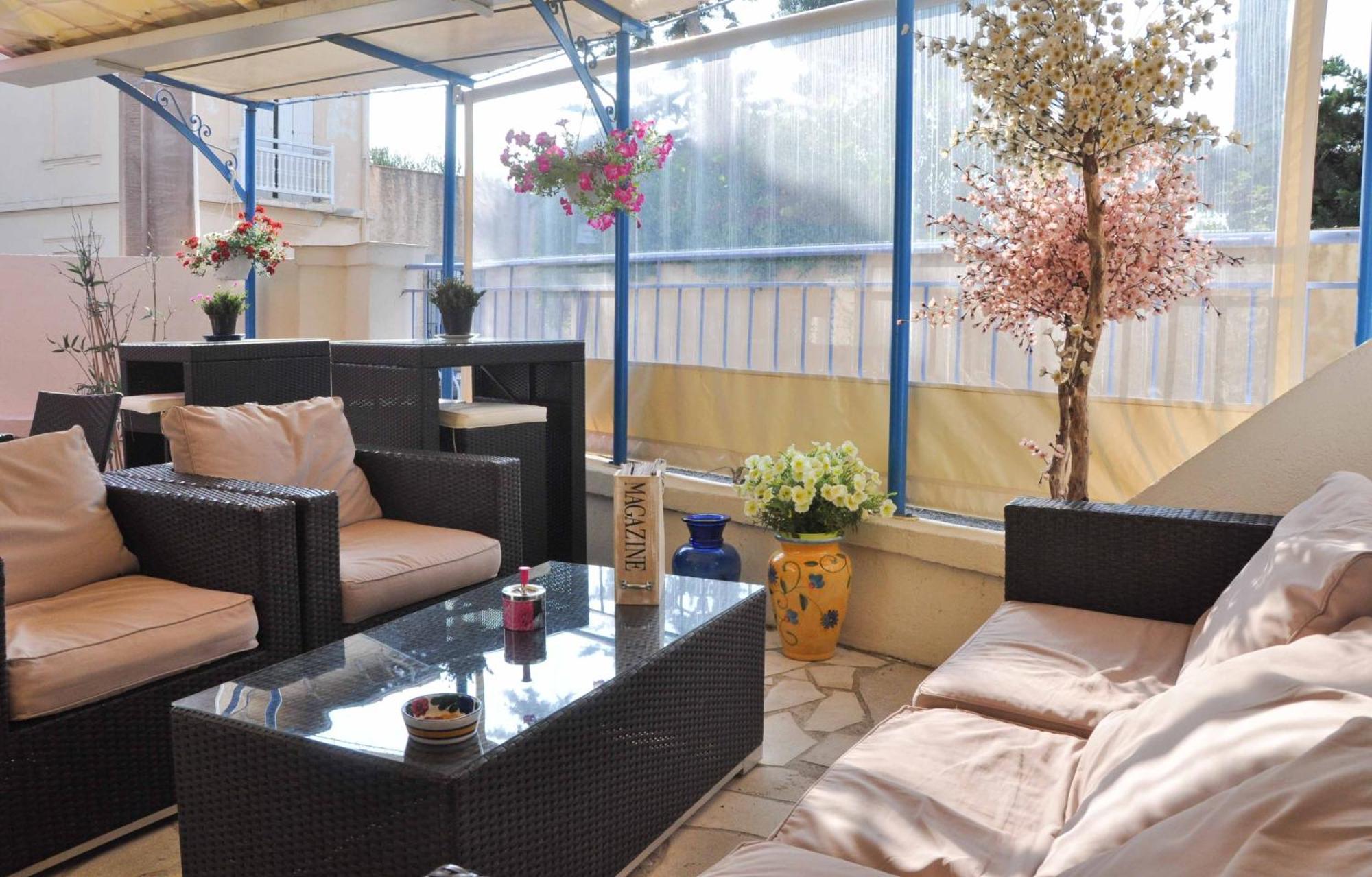 Hotel L'Escale Au Soleil แซงเตกูลฟ์ ภายนอก รูปภาพ