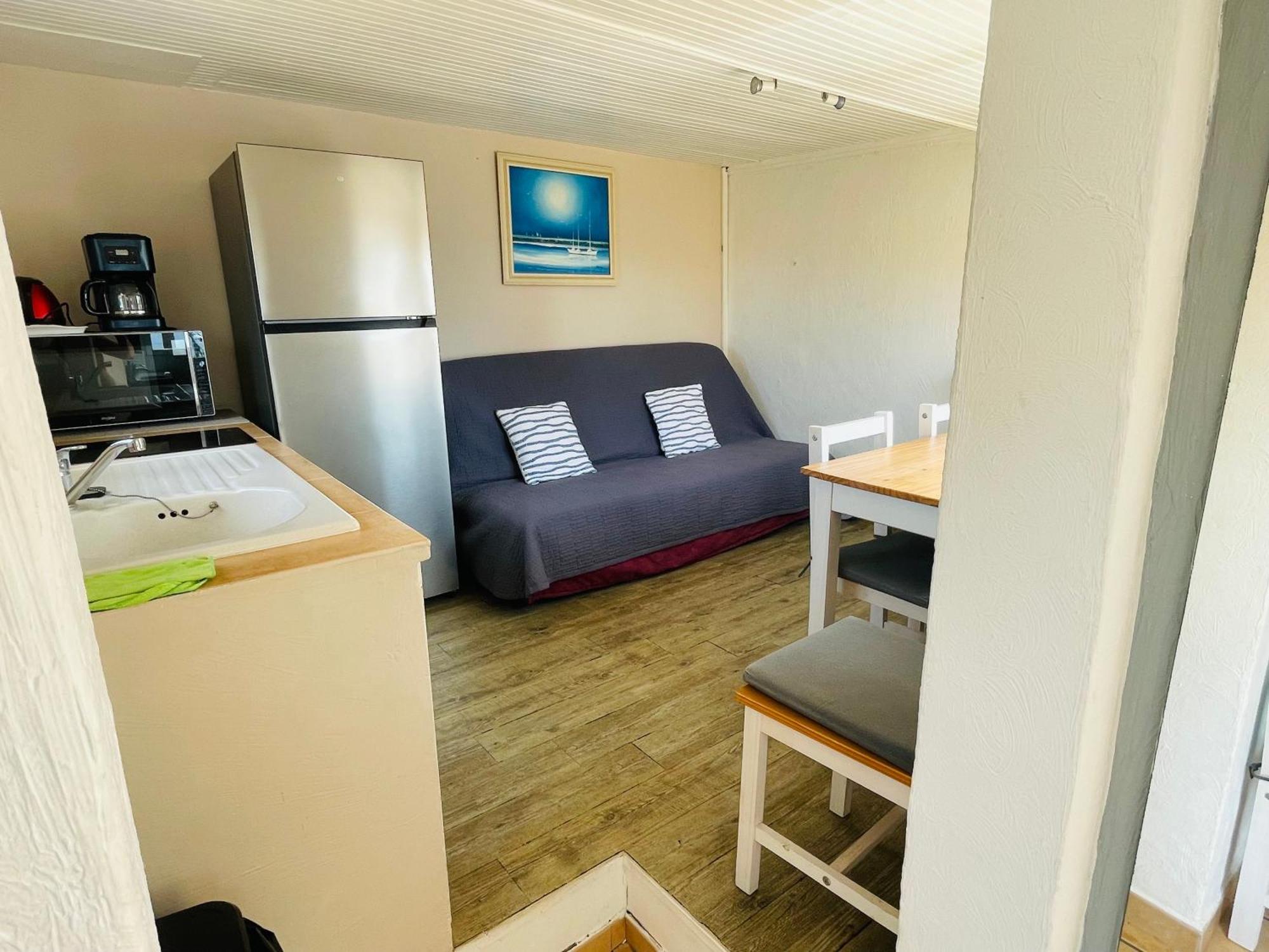 Hotel L'Escale Au Soleil แซงเตกูลฟ์ ภายนอก รูปภาพ