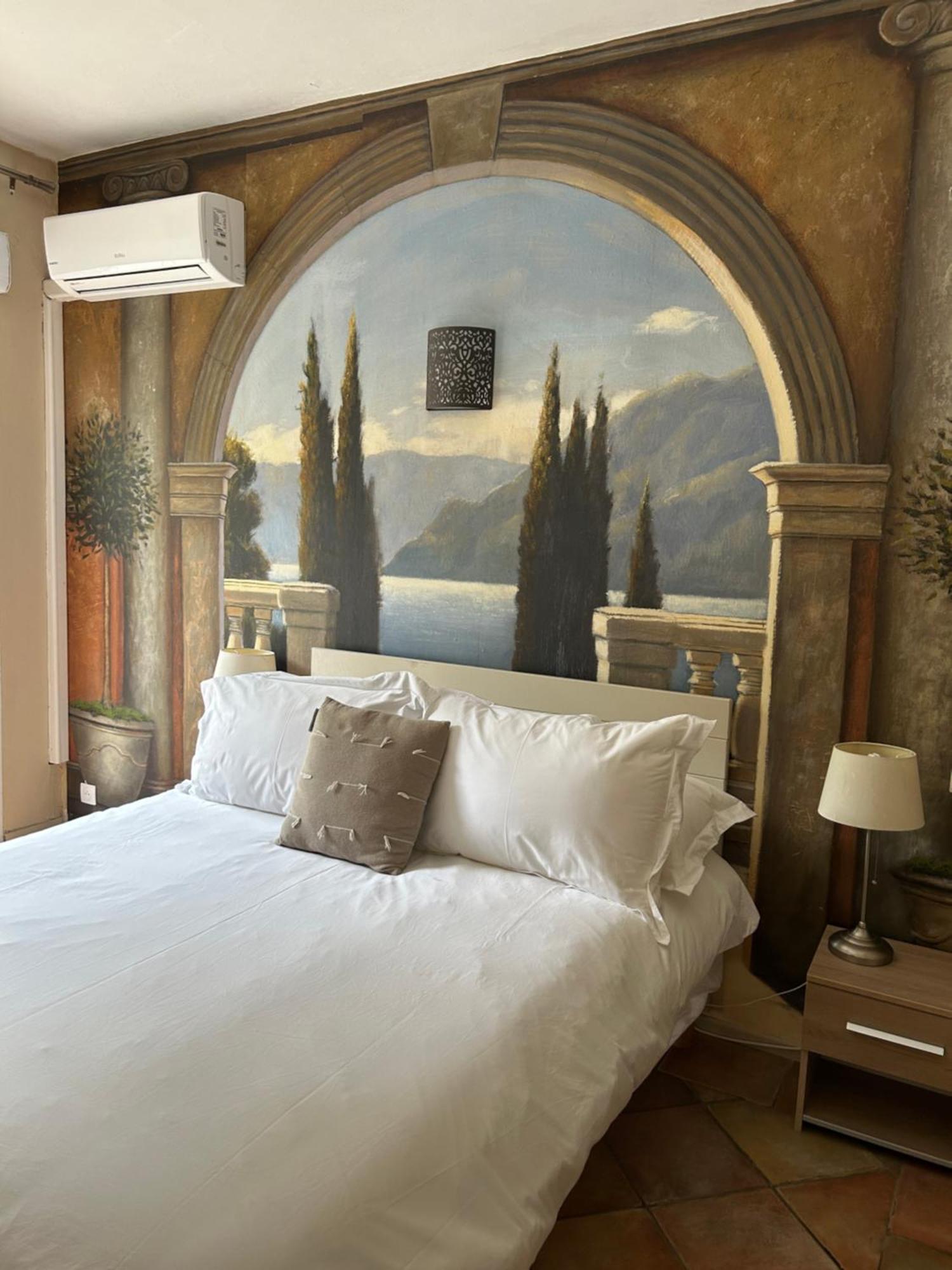 Hotel L'Escale Au Soleil แซงเตกูลฟ์ ภายนอก รูปภาพ
