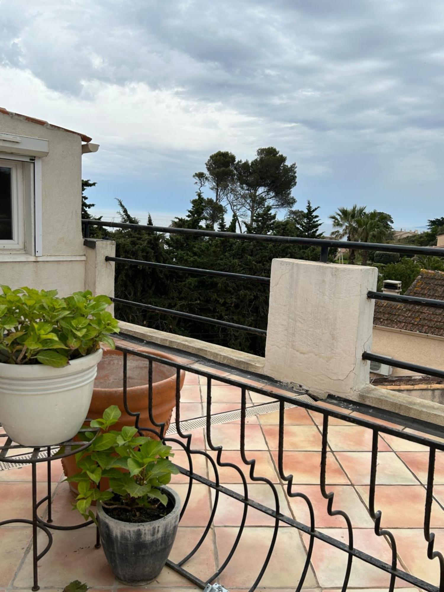 Hotel L'Escale Au Soleil แซงเตกูลฟ์ ภายนอก รูปภาพ